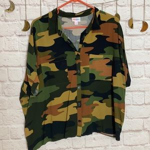 Camo top